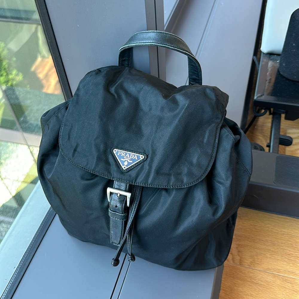 💯 PRADA nylon chain backpack